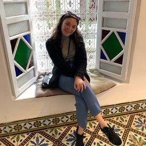 Meet your Posher, Logan